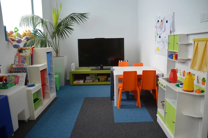 Zona infantil de la cl&iacute;nica