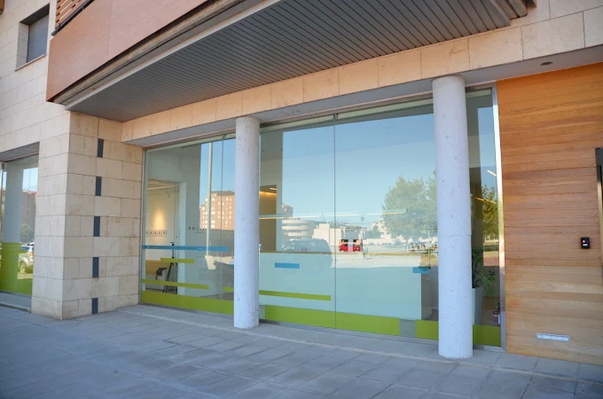 Exterior de la cl&iacute;nica